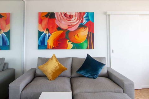 Bright 1 Bedroom Studio With Amazing City Views - Accommodation Newcastle 4