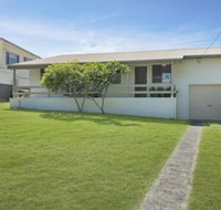 Baileys Beach house - Accommodation Newcastle