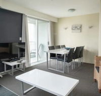Comfortable 2 Bedroom Apartment With River Views - Accommodation Newcastle