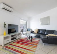 Peaceful 1 Bedroom Apartment With Parking - Accommodation Newcastle