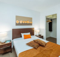 Airtrip Apartment on Merivale St - Accommodation Newcastle