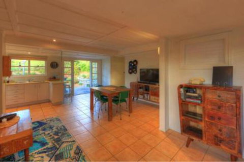 Maleny Homestead & Cottage - Accommodation Newcastle 7