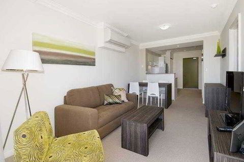 Quality Suites Crest Mandurah - Accommodation Newcastle 7