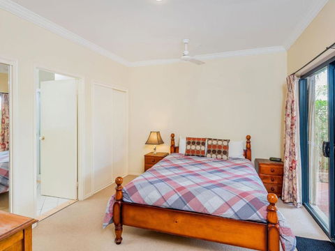 Lateeze Pets Welcome Near The Beach - Accommodation Newcastle 2