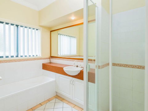 Lateeze Pets Welcome Near The Beach - Accommodation Newcastle 4