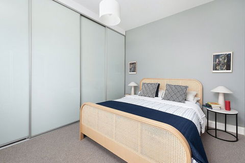 Salty's 2 Bedroom Beach Home - Accommodation Newcastle 4