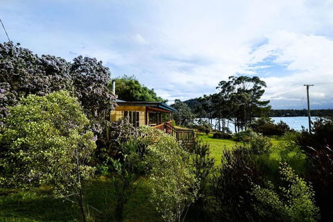 Beach House Aisling - Accommodation Newcastle 4