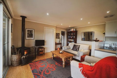 Beach House Aisling - Accommodation Newcastle 1