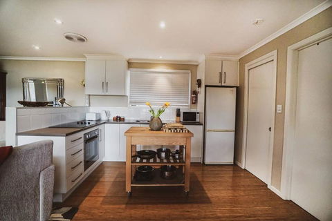 Beach House Aisling - Accommodation Newcastle 5