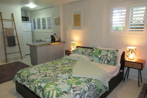 Greenfields - Accommodation Newcastle 0