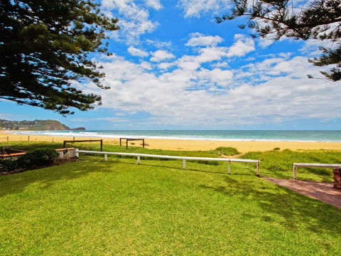 Beachside Bungalow #4 4 / 139 Avoca Drive Avoca Beach - Accommodation Newcastle 6