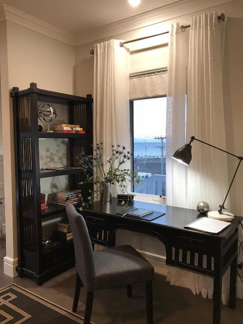 The Grove - Accommodation Newcastle 4