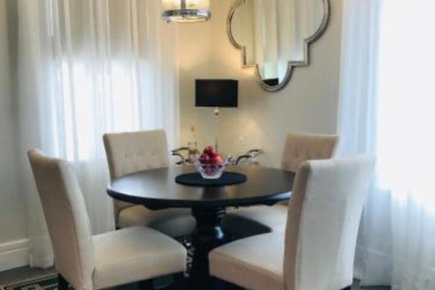 The Grove - Accommodation Newcastle 0