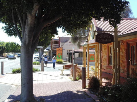 Baronet B & B - Accommodation Newcastle 4