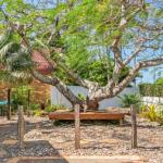 A SWEET ESCAPE Byron Surf Cottage Walk To Byron - Accommodation Newcastle 0