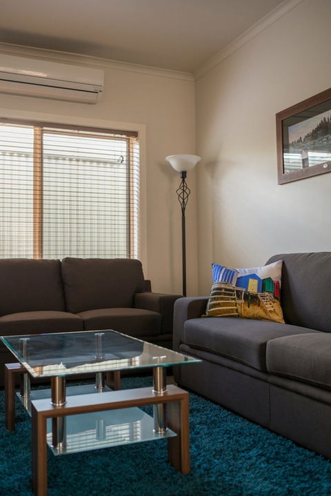 Reardon Place - Accommodation Newcastle 4