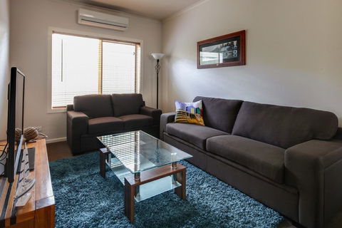 Reardon Place - Accommodation Newcastle 3