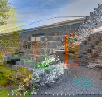 Breakfast Creek Cottage - Accommodation Newcastle