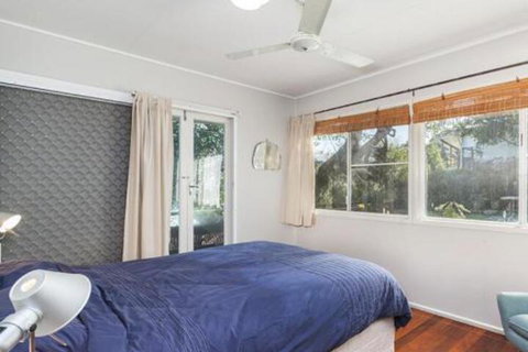 Endless Summer - Accommodation Newcastle 4