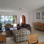 DAVIES STREET 3 / 14 MOLLYMOOK - Accommodation Newcastle 0