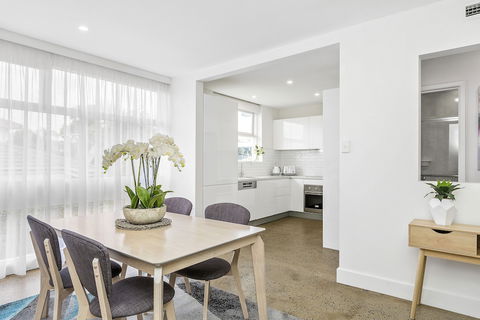 BOUTIQUE STAYS - Brighton By The Sea - Accommodation Newcastle 3