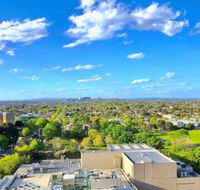 Deluxe Central Park 4B2B APT BoxHill Panorama - Accommodation Newcastle