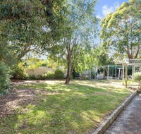GUMS  ROSES Family home in the heart of town. - Accommodation Newcastle