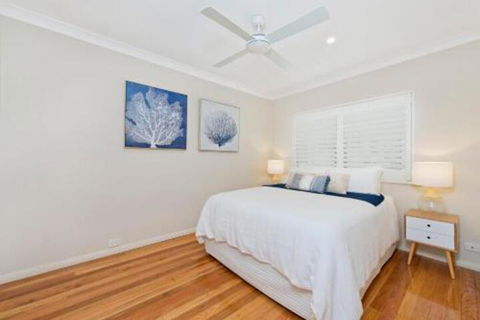 Dolphin Cove Apt 5 - Accommodation Newcastle 7