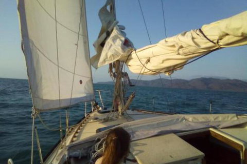 Casual Fare Sailing Charters Townsville Ocean Living Cruise - Accommodation Newcastle 3