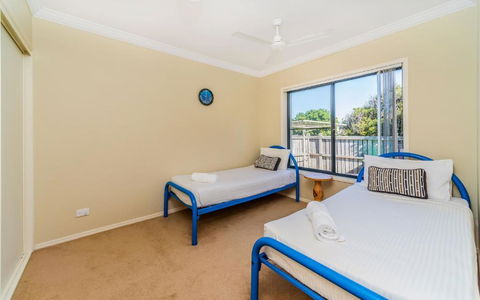 Oceania Cottage LJHooker Yamba - Accommodation Newcastle 5