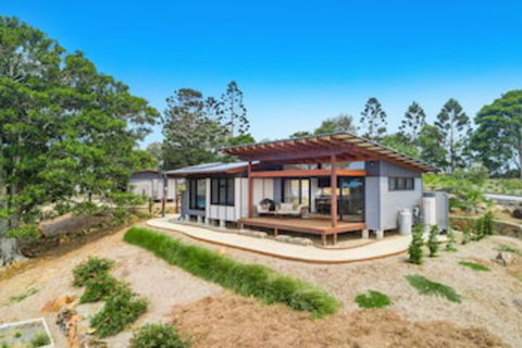 Your Luxury Escape - Carinya Cottage 3 - Accommodation Newcastle 0