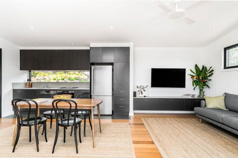 Your Luxury Escape - Carinya Cottage 3 - Accommodation Newcastle 6
