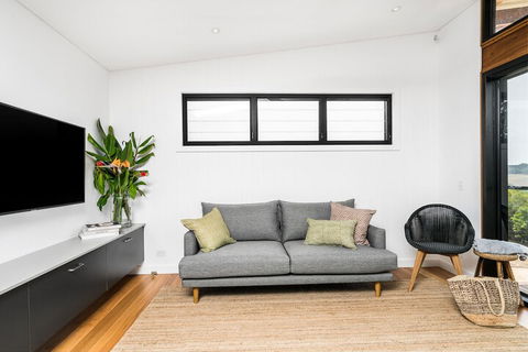 Your Luxury Escape - Carinya Cottage 3 - Accommodation Newcastle 7