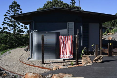 Your Luxury Escape - Carinya Cottage 3 - Accommodation Newcastle 1