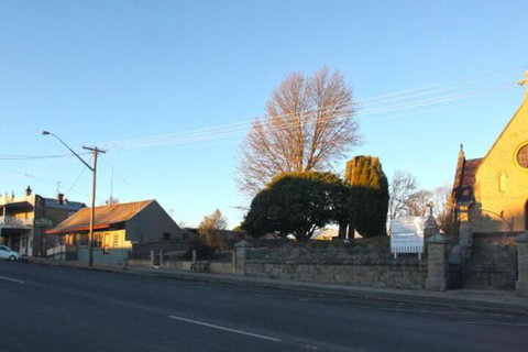 Wallace Lodge - Accommodation Newcastle 5