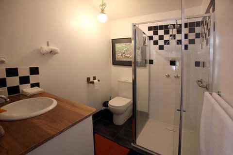 Wallace Lodge - Accommodation Newcastle 3