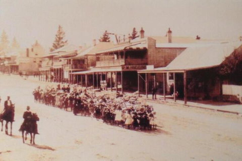 Wallace Lodge - Accommodation Newcastle 4