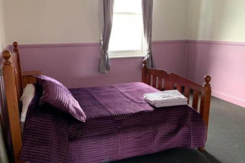 Kellys Top Pub - Accommodation Newcastle 6