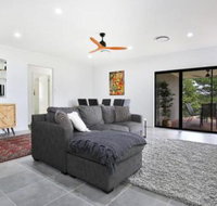 Rockwall Pet Friendly Fire Pit - Accommodation Newcastle