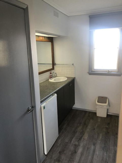 Creswick Motel - Accommodation Newcastle 2
