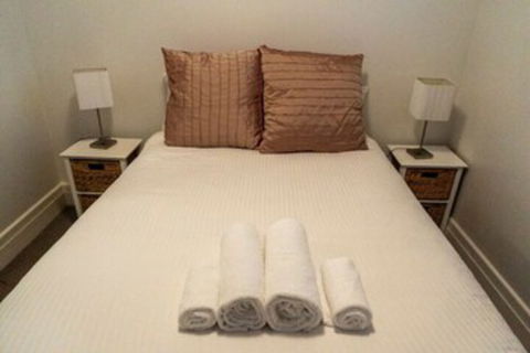 Delightful 3BD Apt Near Chapel St. In St. Kilda! - Accommodation Newcastle 0