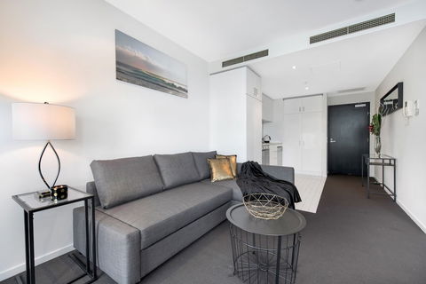 FARINA, 1BDR Docklands Apartment - Accommodation Newcastle 2