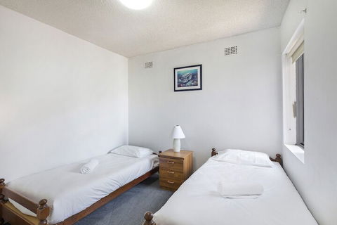 Dolphin Court 12 - Accommodation Newcastle 4