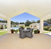 One Mile Mansion - Accommodation Newcastle