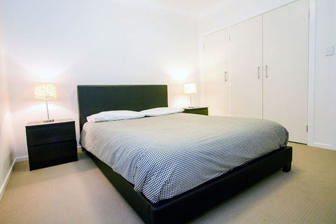 Douro Place - Accommodation Newcastle 6