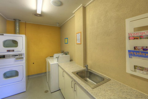 Toora Tourist Park - Accommodation Newcastle 5