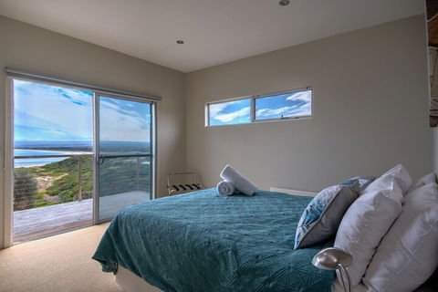 Halcyon - Accommodation Newcastle 2