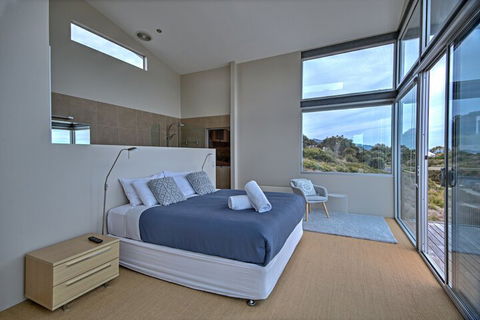 Halcyon - Accommodation Newcastle 7