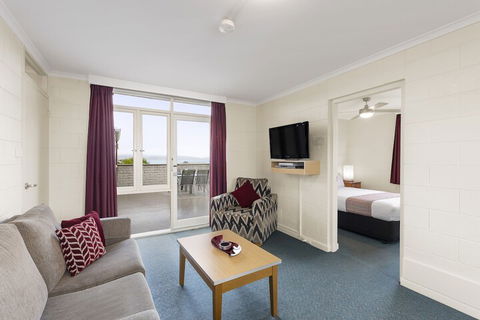 Regent Park - Accommodation Newcastle 4