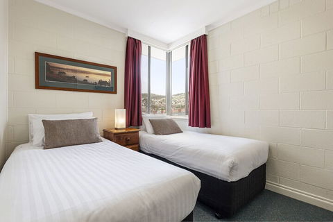 Regent Park - Accommodation Newcastle 6